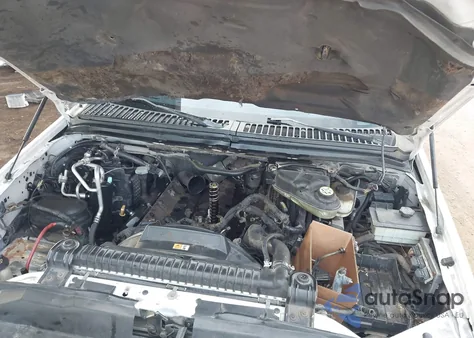 2004 Ford Excursion Xls/Xlt from USA, damaged, VIN 1FMNU40P14ED08250